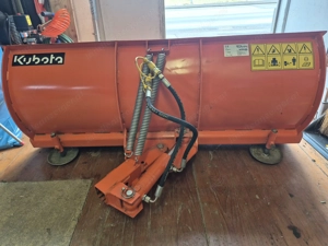 Kubota Traktor  Bild 6