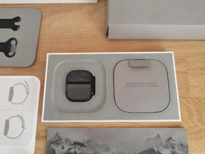Apple Watch Ultra 3, 49mm, Black Ocean Band Bild 4