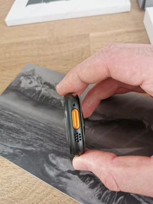 Apple Watch Ultra 3, 49mm, Black Ocean Band Bild 8