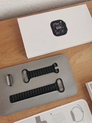Apple Watch Ultra 3, 49mm, Black Ocean Band Bild 5