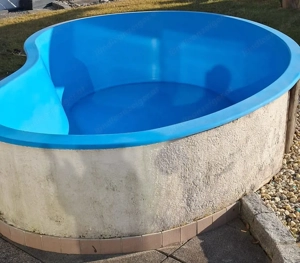 Pool, Teich, Badewanne, Nierenwanne Bild 2