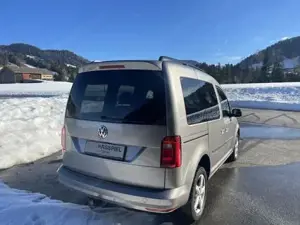 VW Caddy Bild 6