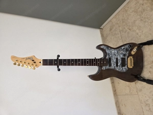 Cort Stature Gold Stratocaster
