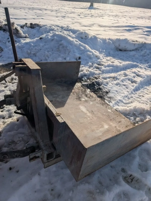 Stabile heckschaufel  Bild 2