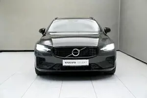 Volvo V60 Recharge R-Design, T6 Plug-in Hybrid W-Paket Bild 2