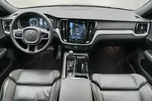 Volvo V60 Recharge R-Design, T6 Plug-in Hybrid W-Paket Bild 6