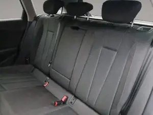 Audi A4 Bild 13