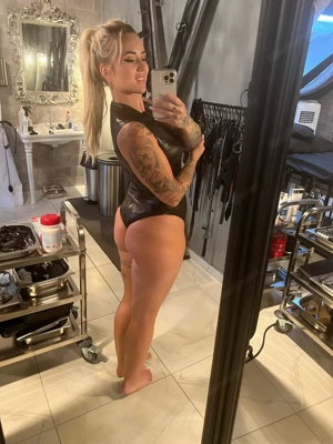 Deine Unterwerfung, meine Leidenschaft       Bild 4