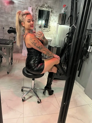 Deine Unterwerfung, meine Leidenschaft       Bild 2