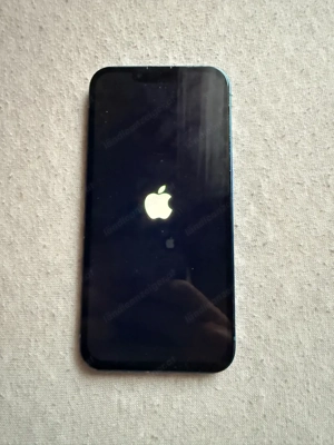 iphone 13 in blau  Bild 3
