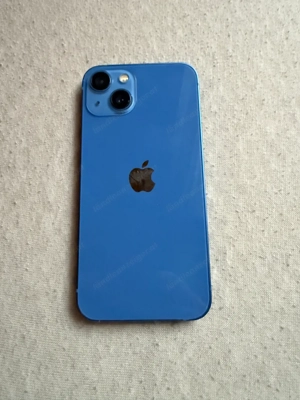 iphone 13 in blau  Bild 2