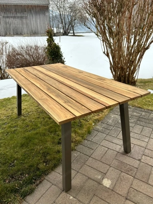 Verkaufe Gartentisch   Terrassen Tisch, Holz, Hochwertig Bild 4