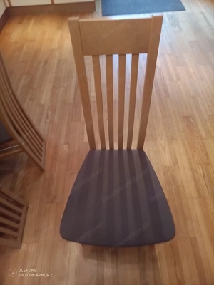 Tisch und Stühle  Bild 2