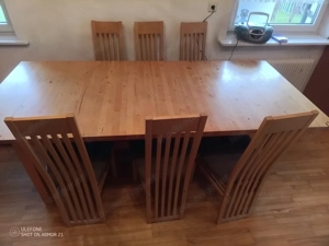 Tisch und Stühle  Bild 3