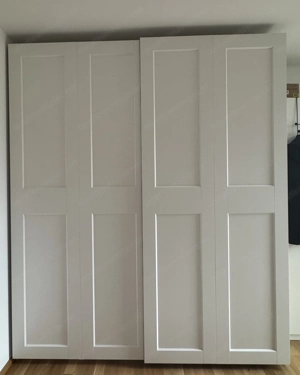 IKEA PAX Kleiderschrank mit Schiebetüren   neuwertig Bild 4