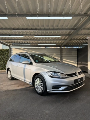 VW Golf VII Variant 1.6 TDI Trendline LED & Digital Tacho*Tempomat*Apple Carplay*ACC*Navigation Bild 2