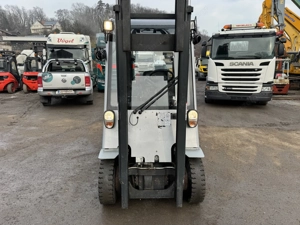 Still RC40-20T Triplex Freihubmast 1600 h Bild 5