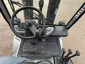 Still RC40-20T Triplex Freihubmast 1600 h Bild 6