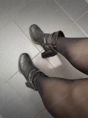 Nylons getragen Bild 2