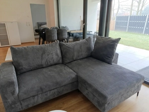 Couch neuwertig  Bild 3