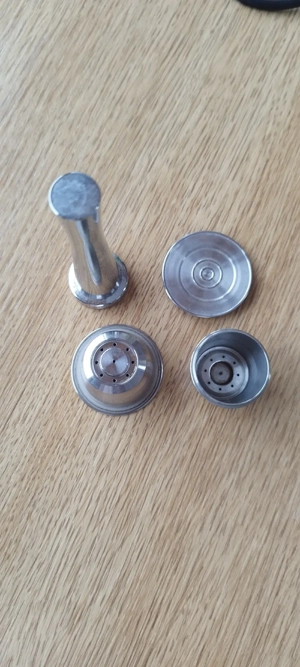 Nespressomaschine mit wiederbefüllbare Kapseln Bild 5