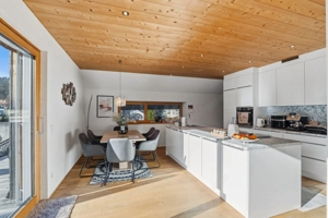 Platz für Familie, Beruf und Ideen - Teilsaniertes Haus mit Einliegerwohnung Bild 3