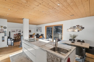 Platz für Familie, Beruf und Ideen - Teilsaniertes Haus mit Einliegerwohnung Bild 2