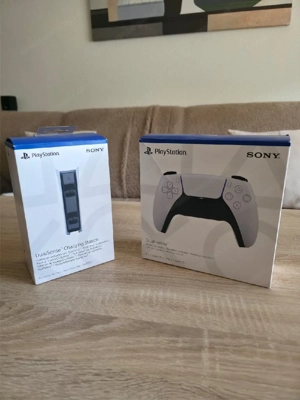 Sony PS5 Disc Édition 825GB  2 controller  ladestation zubenhörparket Bild 3