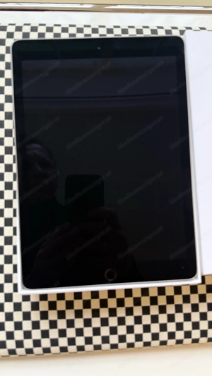 Apple iPad Pro 9,7 Wifi+Sim+Tastatur Bild 5