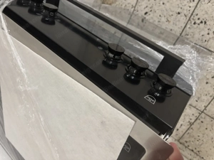 Backoffen mit cerenplatte von der Marke V-Zug Bild 2