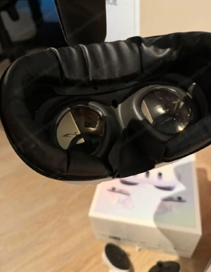 Meta Quest 3 512GB VR-Headset mit Controllern OVP Bild 4