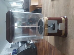 Nüssleautomat mit Müntzeinwurf