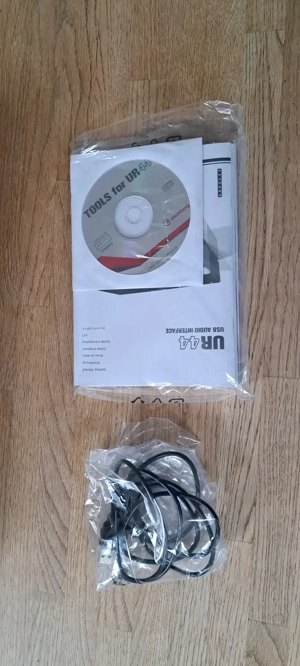 UR44 STEINBERG USB 2.0 Audio Interface mit 4xD-PRE und 192 kHz support Bild 3