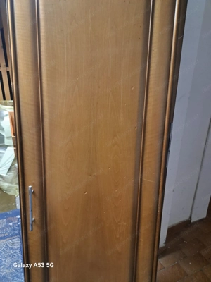 Kleiderschrank Vollholz Bild 3