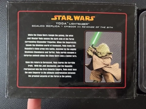 Star Wars Master Replicas   Yoda Lightsaber .45 Scaled Replica (European Exclusive, 2005) Bild 2