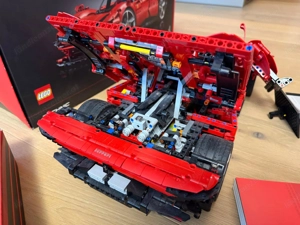 Lego Technik Ferrari Daytona SP3 Bild 2