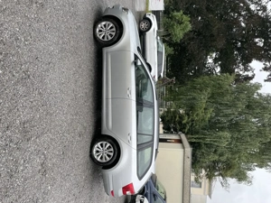 Skoda Octavia Combi 1,6 Ambition TDI 4x4 Green tec Bild 6