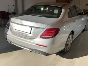 Mercedes-Benz E-Klasse Bild 6