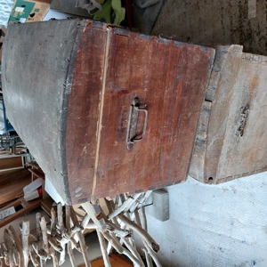 Alte Holztruhen zu verschenken  Bild 6