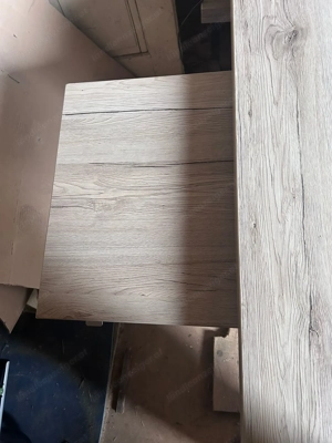 Esstisch aus Holz Bild 2
