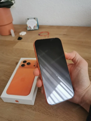 iPhone 17 Pro, 512GB, Cosmic Orange Bild 3