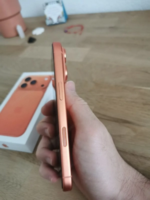 iPhone 17 Pro, 512GB, Cosmic Orange Bild 6