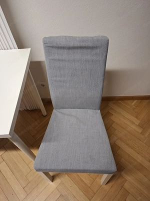 Set: Tisch und Stuhl  Bild 3