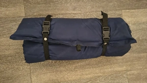 Camping Ausrüstung Zelt und Auflage Bild 4