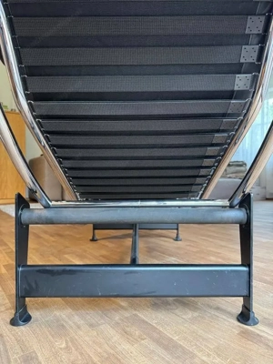 Originaler LC 4 Lounge-Sessel von Le Corbusier in schwarzem Leder von Cassina Bild 5
