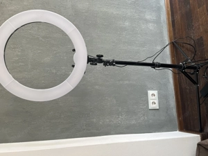 LED Ringleuchte für Videos u. Selfies 