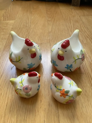 Set Eierbecher Salzstreuer Henne Ostern