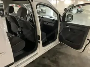 VW Caddy top Zustand Bild 6