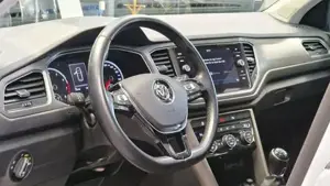 Volkswagen T-Roc Bild 12