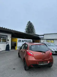 Mazda 2  TÜV.8.2026 Bild 3